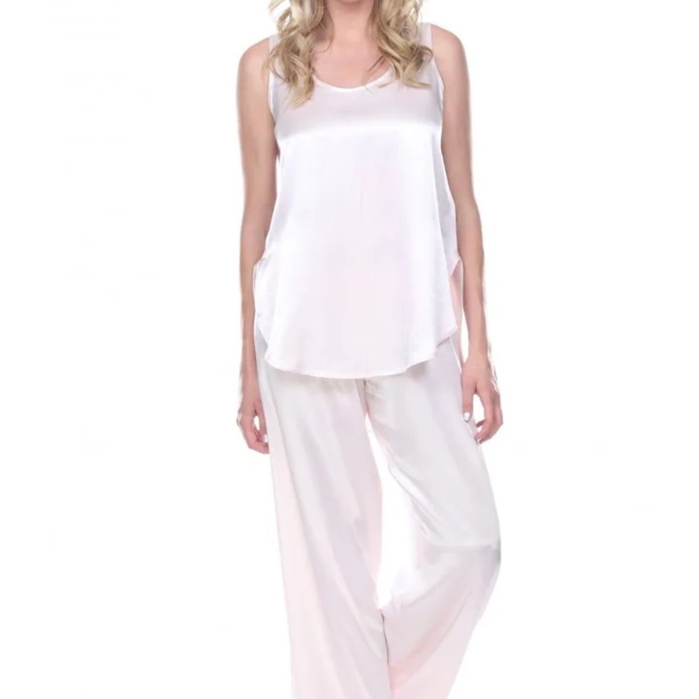 PJ Harlow Black Satin V-Neck Camisole - Picture 2 of 5